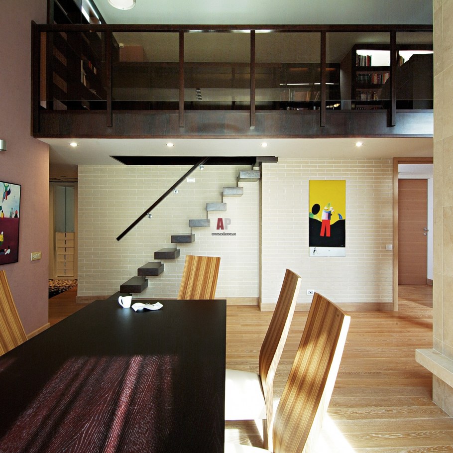 Двухэтажная квартира в стиле лофт