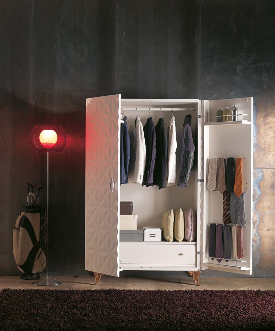 Laura Diamante платяной шкаф