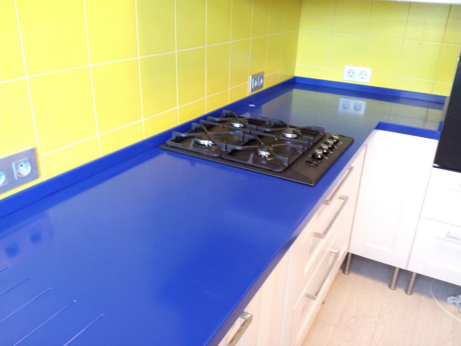 Столешница Staron Mountain Bluebird