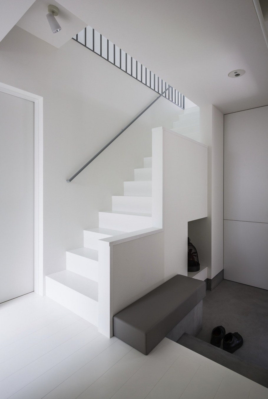 Дизайнерский интерьер первого этажа