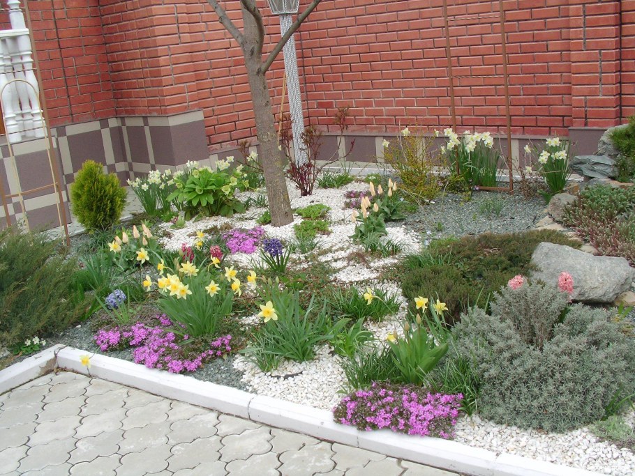 Планировка прямоугольной клумбы