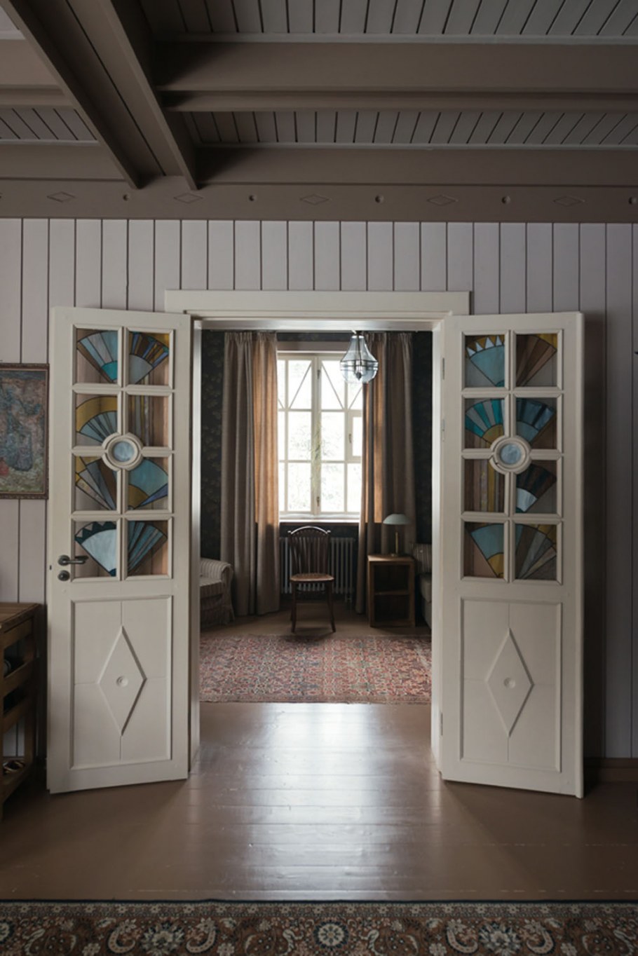 Интерьер маленького дачного домика