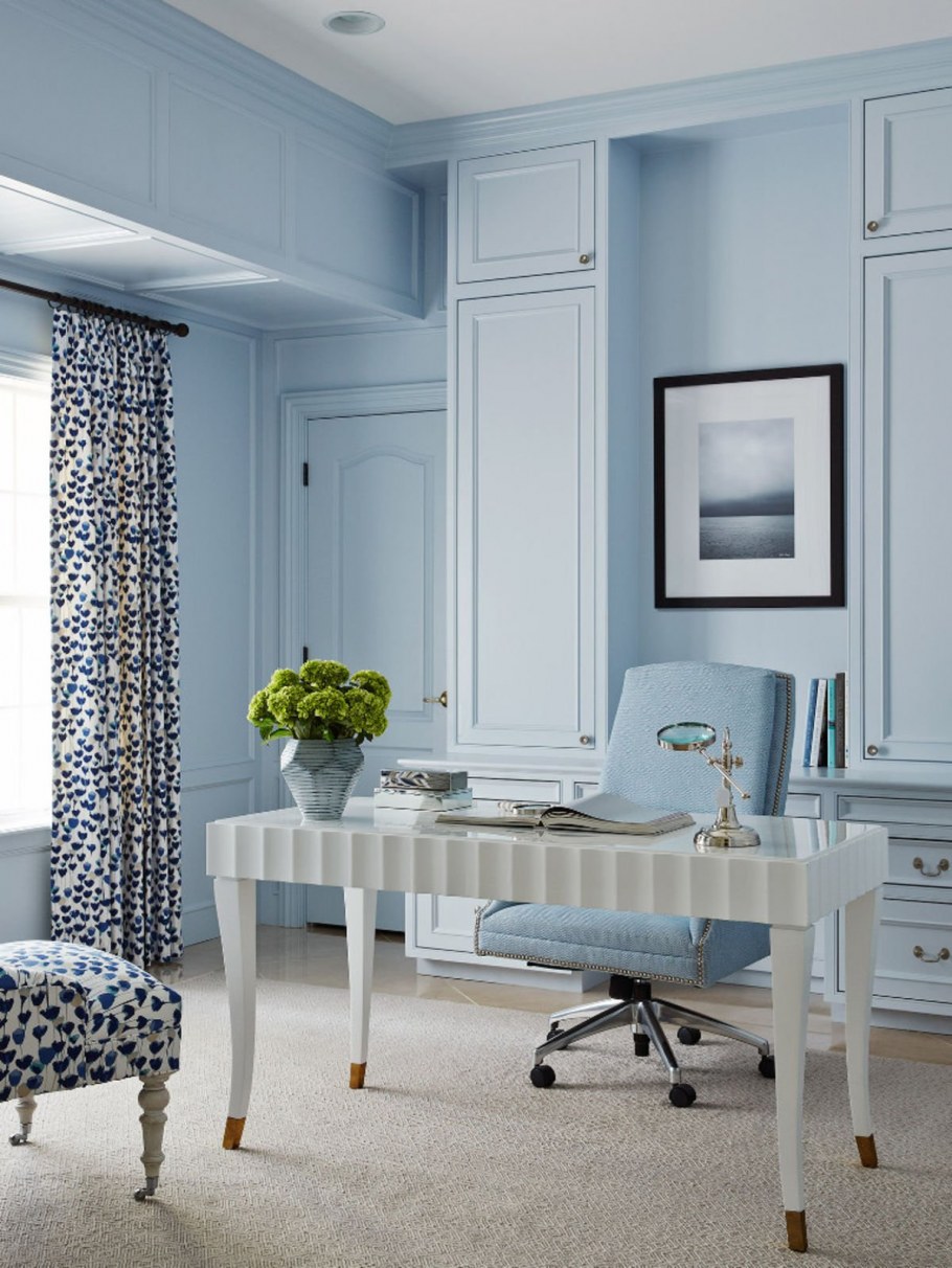 Интерьер кабинета в сером цвете