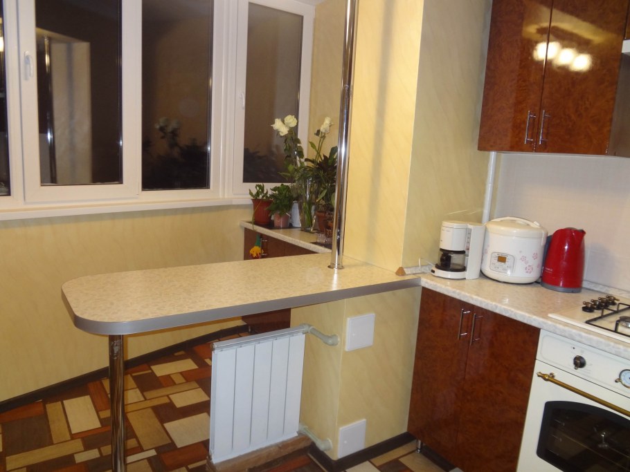 Кухня в нише лоджии