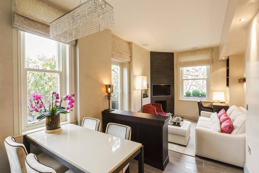 Компактная гостиная столовая