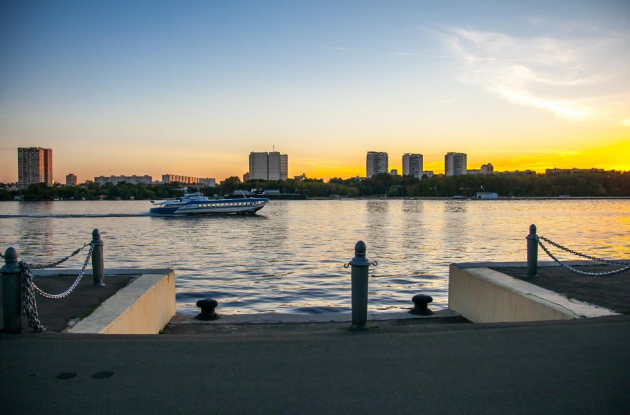 Пик Фили Западный порт