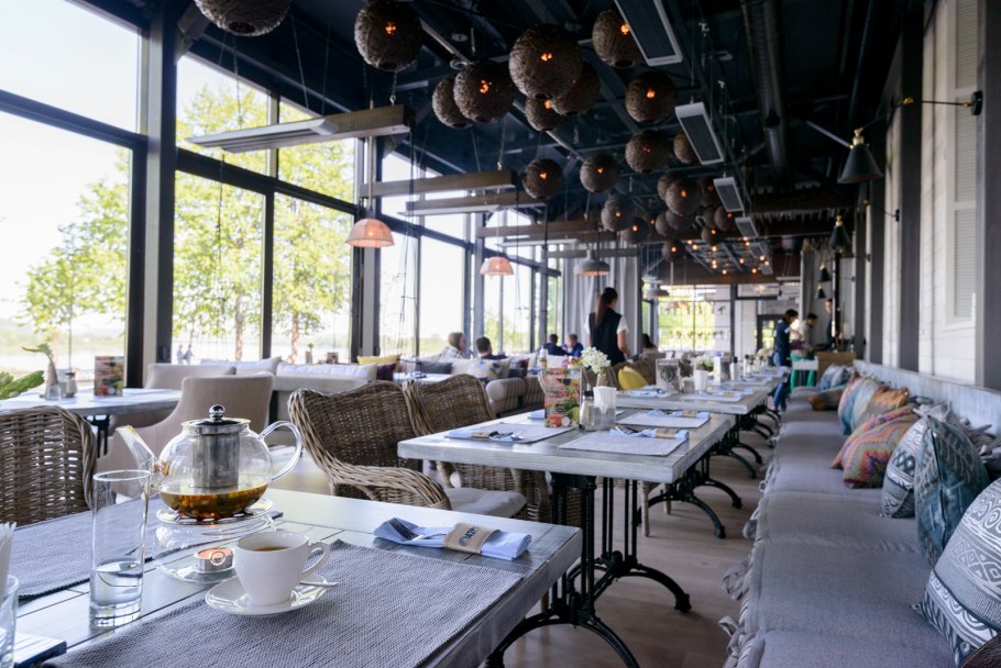 Шанхай. Набережная в стиле лофт причала Миншенг