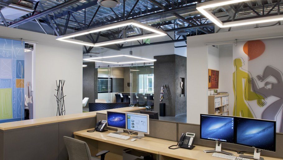 Освещение в офисе