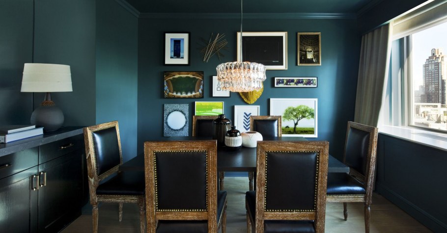 Потолки с темно зелеными стенами