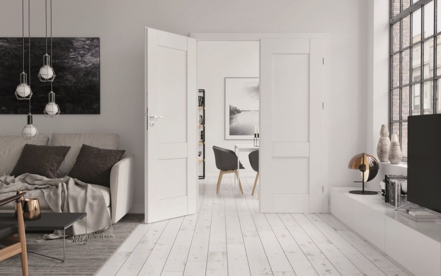 Белые двери в интерьере