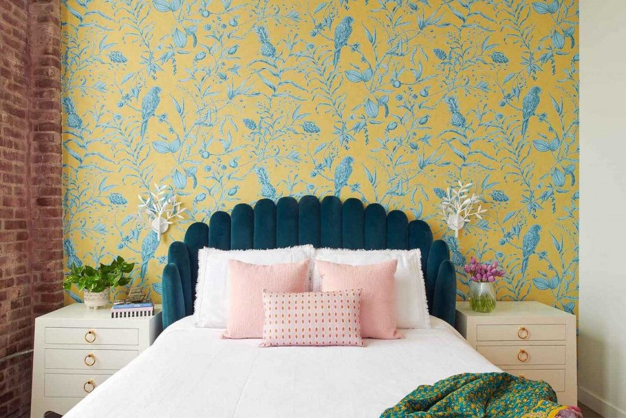 Спальня в оливково бежевых тонах