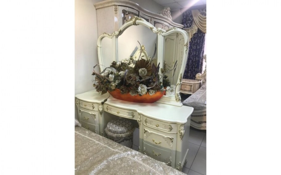 Спальня Данте Шатура