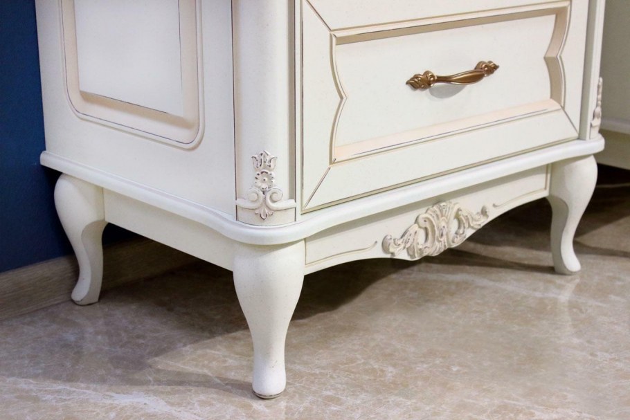 Кровать опера Шатура с лепниной