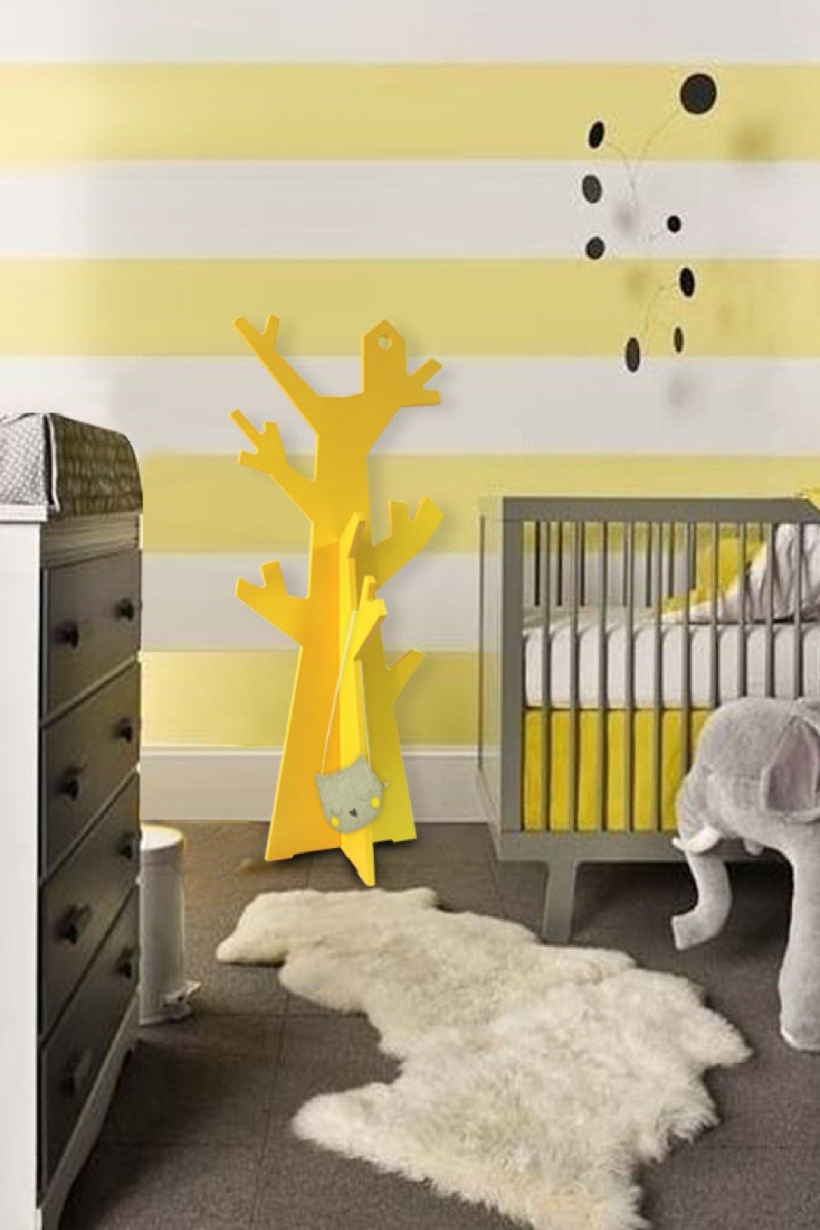 Серо-желтый интерьер детской