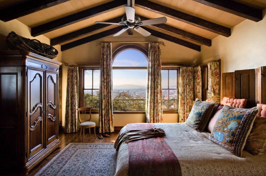 Спальня в баварском стиле