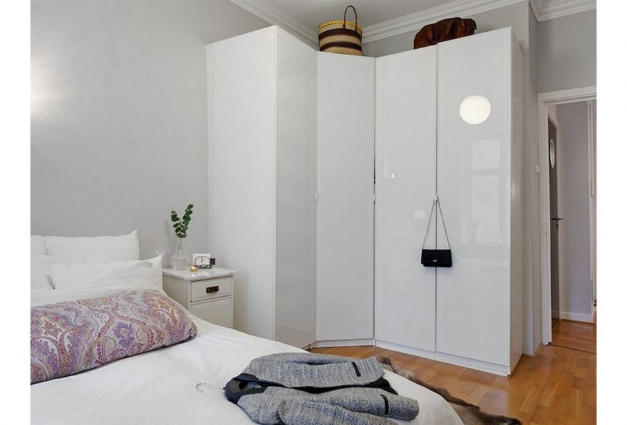 Шкаф в маленькую спальню