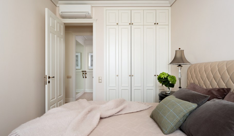 Спальня 10 кв м со шкафом