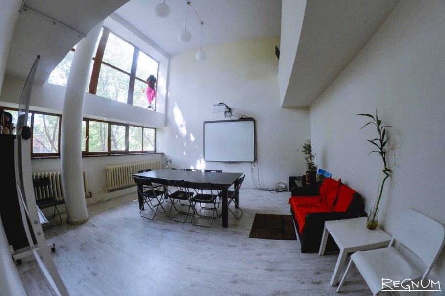 Дом Наркомфина в Москве