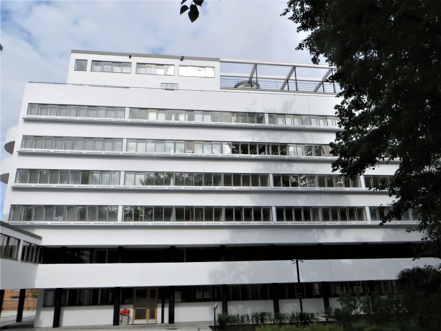 Моисей Гинзбург дом Наркомфина