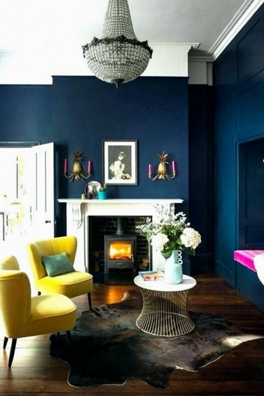 Синие стены в интерьере