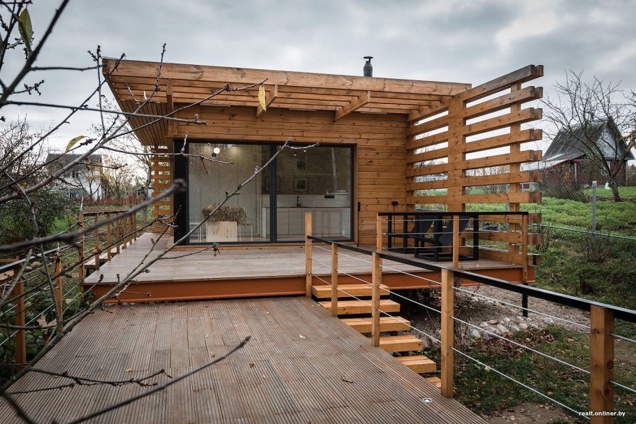 Веранда с угловым крыльцом