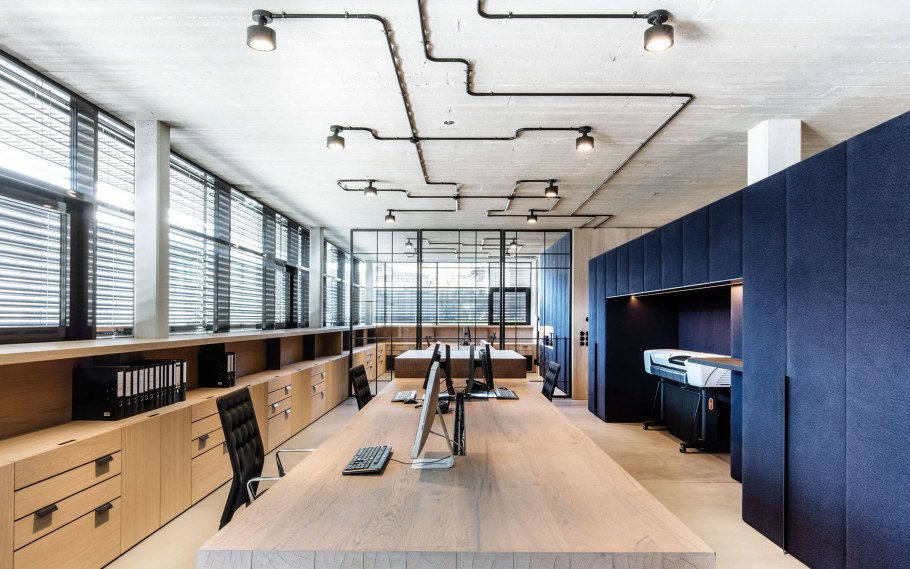 Потолок в офисе в стиле лофт