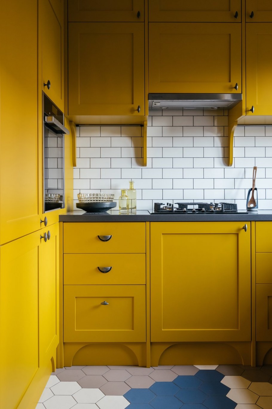 Кухня в желтом цвете