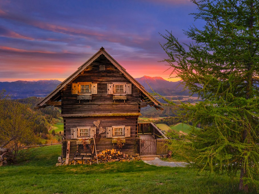 Спальня в деревянном доме