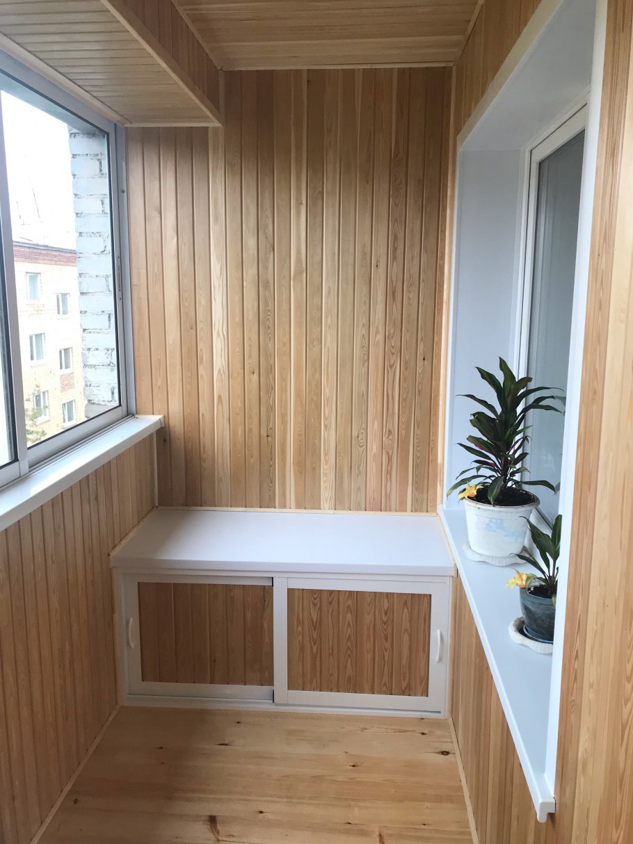 Обшивка балкона