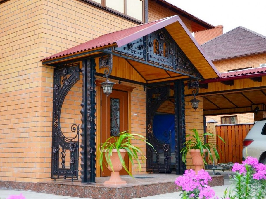 Красивые навесы над крыльцом