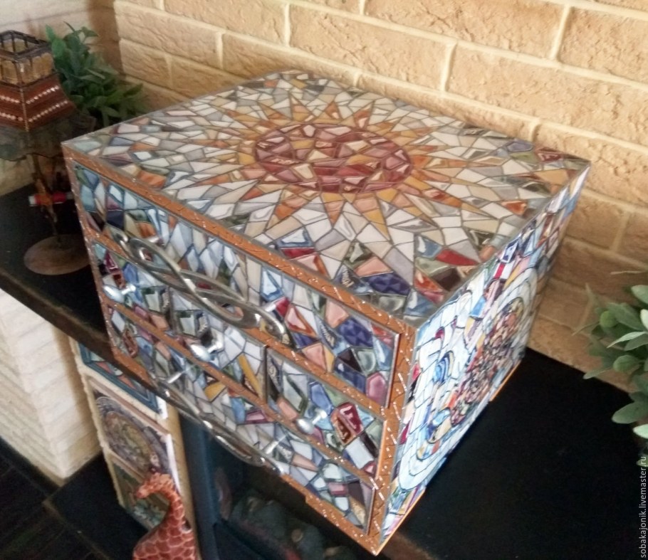 Комод Каталония