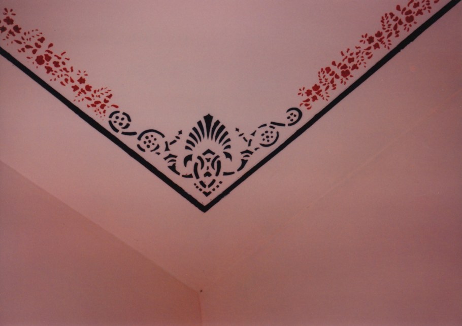 Мультяшный потолок