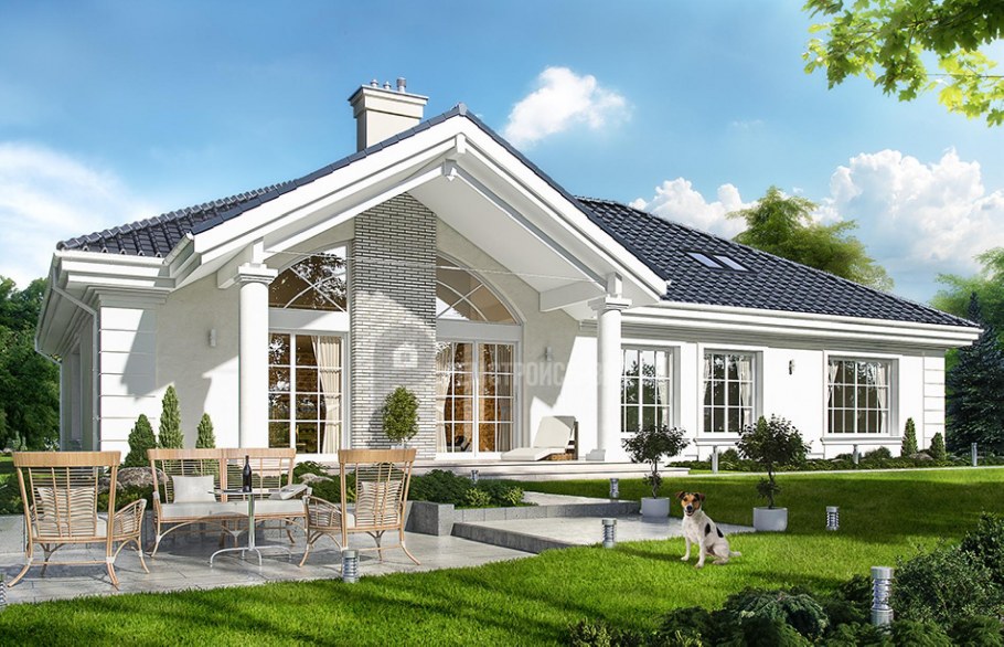 Дом из бруса с балконом и террасой