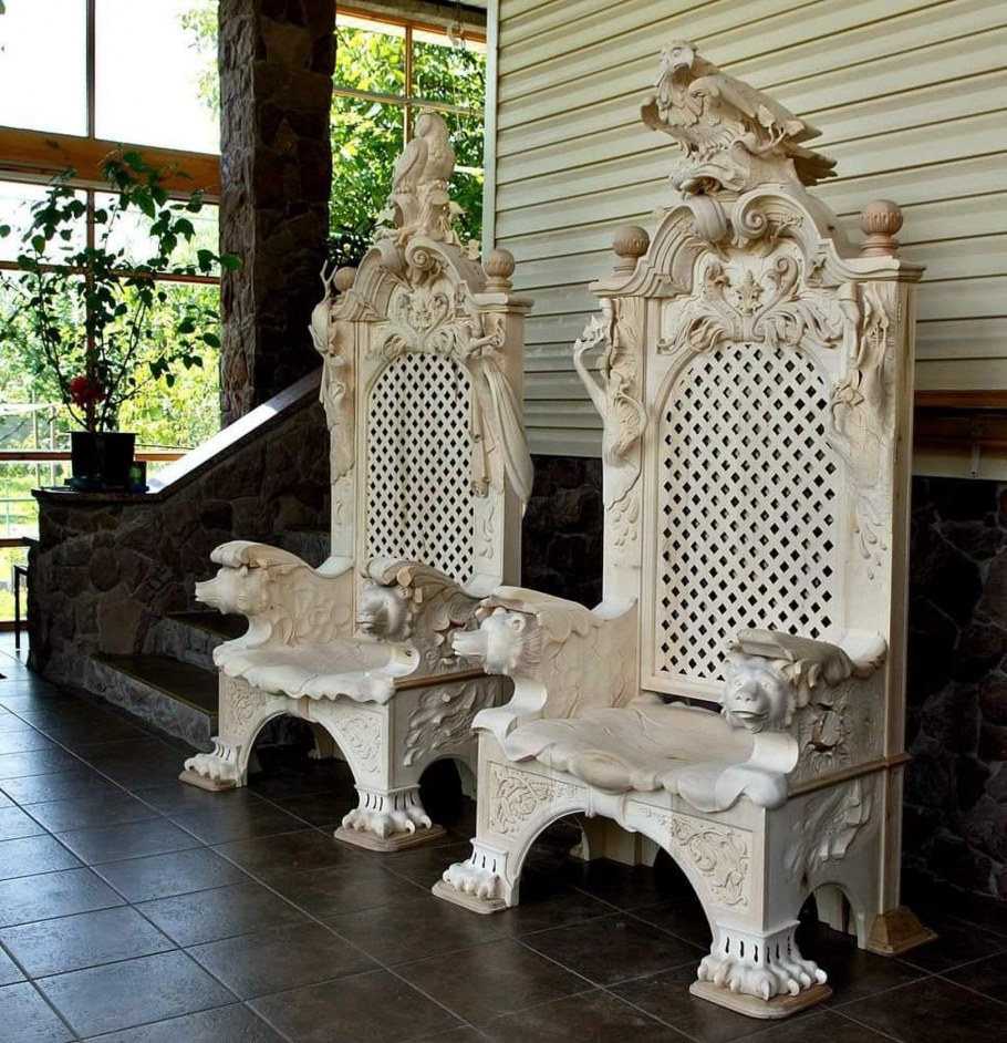 Резная мебель из дерева