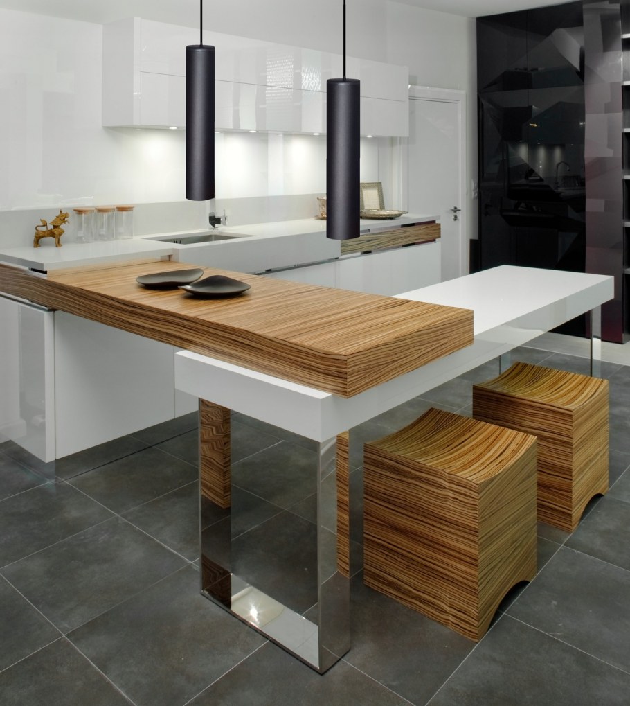 Кухонный остров с выдвижным столом