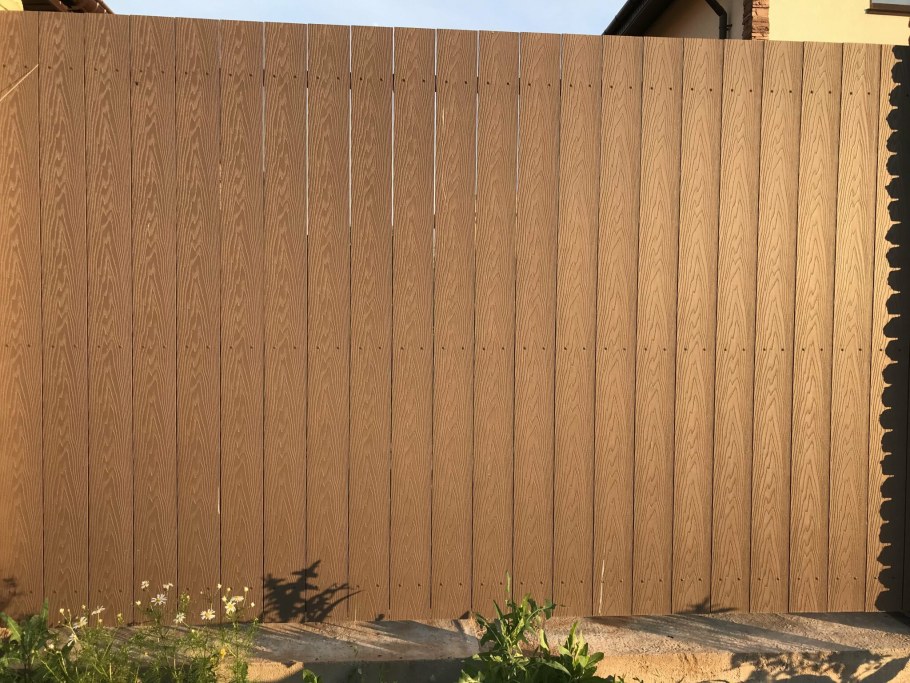 Забор из досок