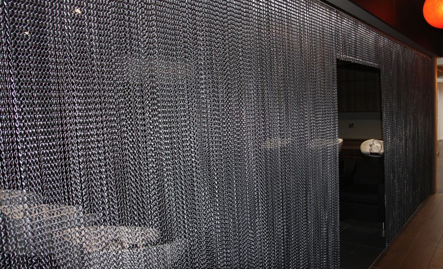 Шторы из металлической сетки