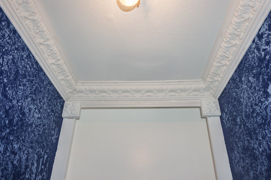 Потолочные краски цвета