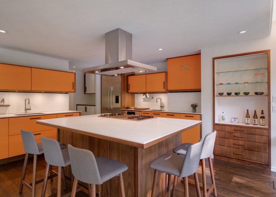 Компоновка кухни с островом