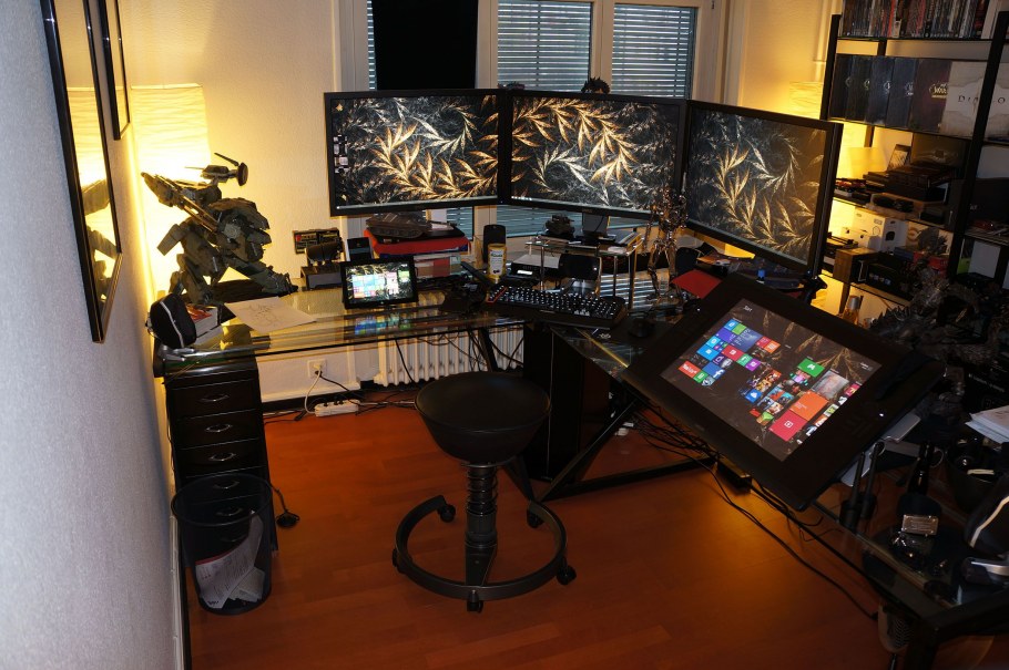 Компьютерное место в квартире