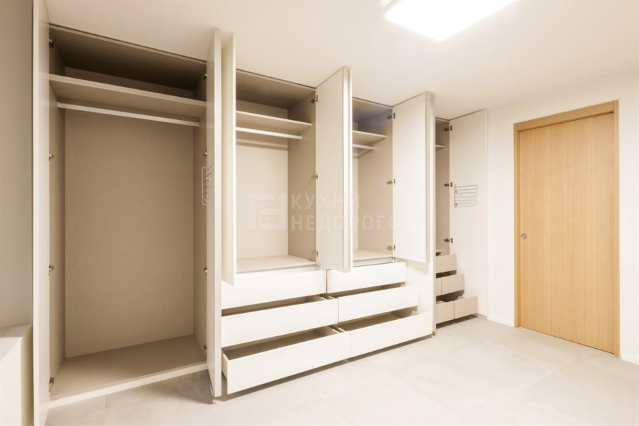 Гардеробная из ЛДСП