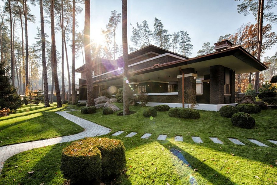 Дом в стиле Райта от Yunakov Architecture Design