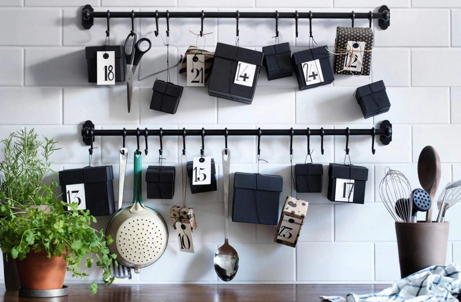 Рейлинг черный для кухни