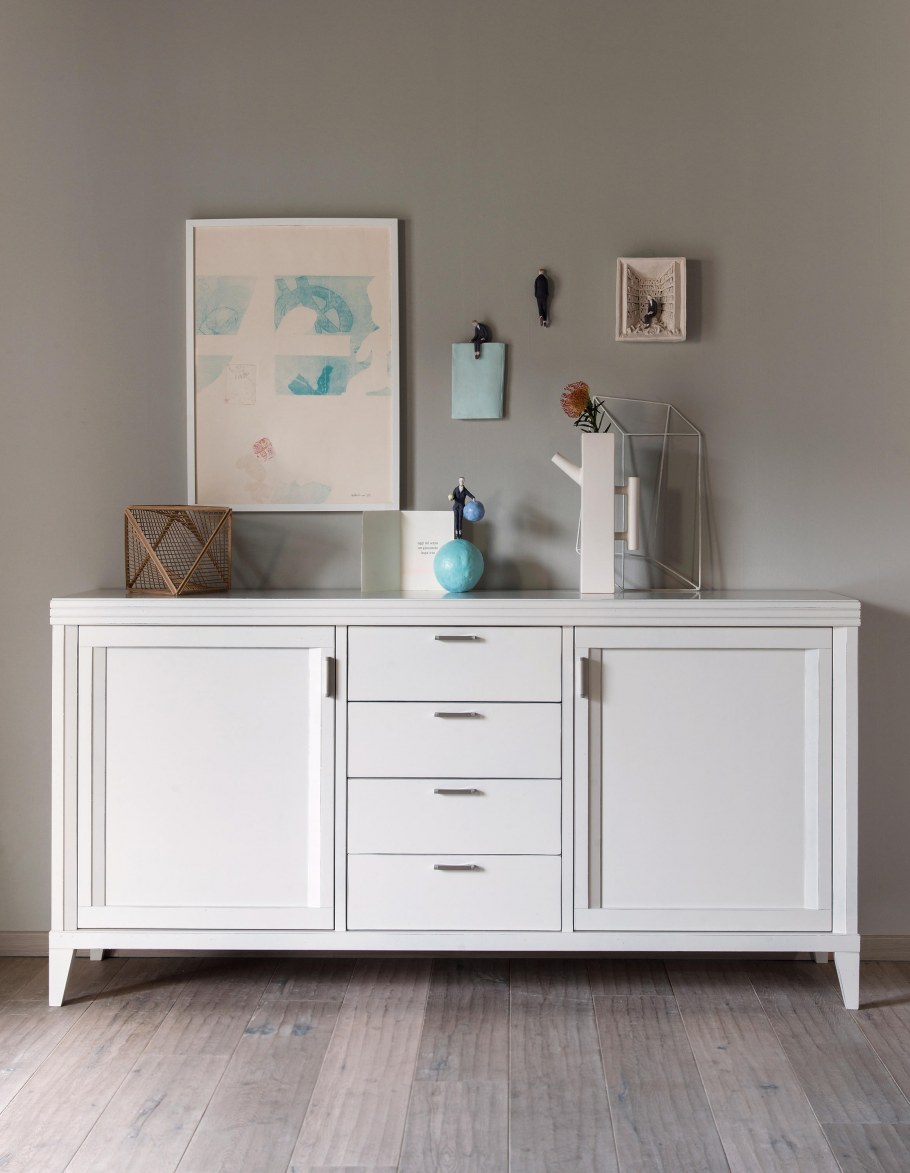 Длинный комод в стиле Неоклассика