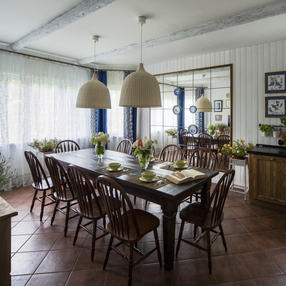 Столовая в стиле Кантри