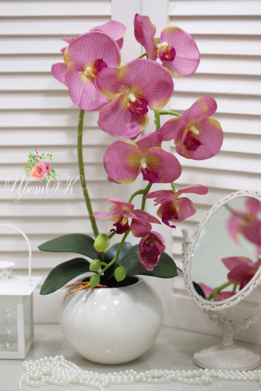 Композиции с орхидеями искусственными