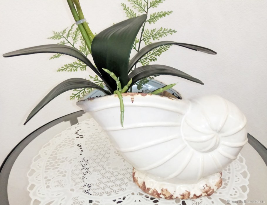 Композиции с орхидеями искусственными