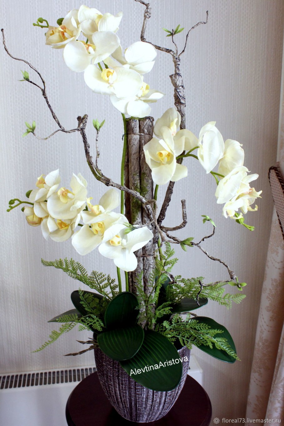 Орхидея Цимбидиум оранжевая