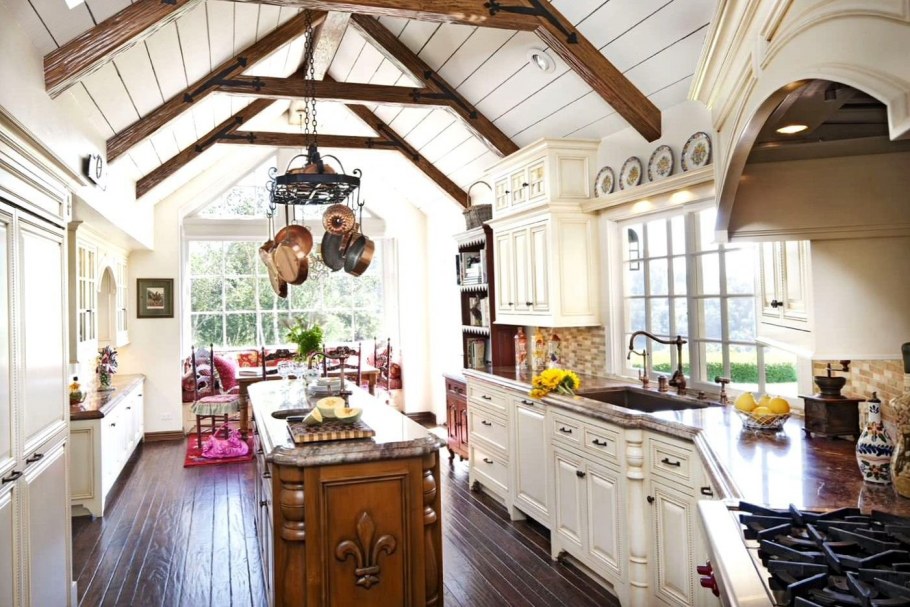 Интерьер дома из клееного бруса в стиле Прованс