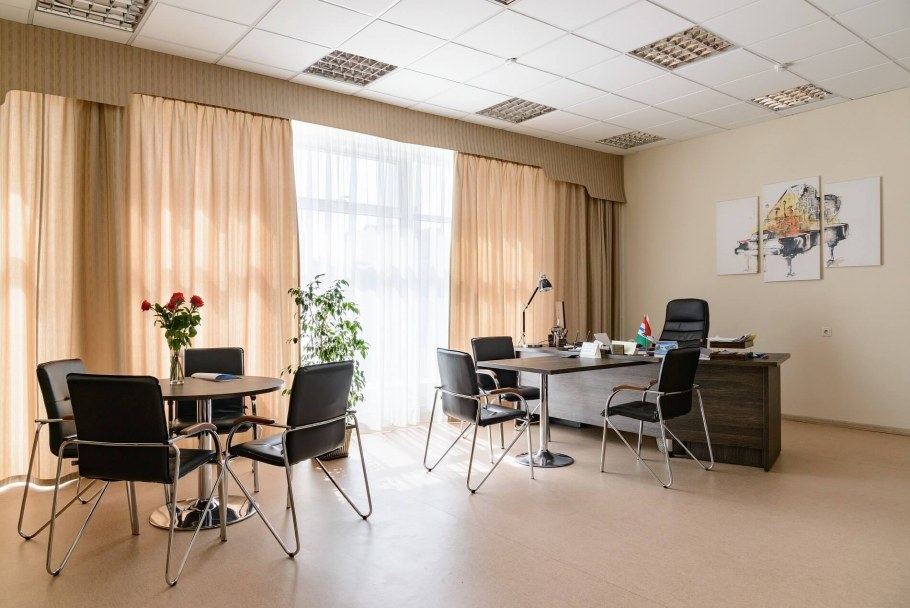 Школьный кабинет директора